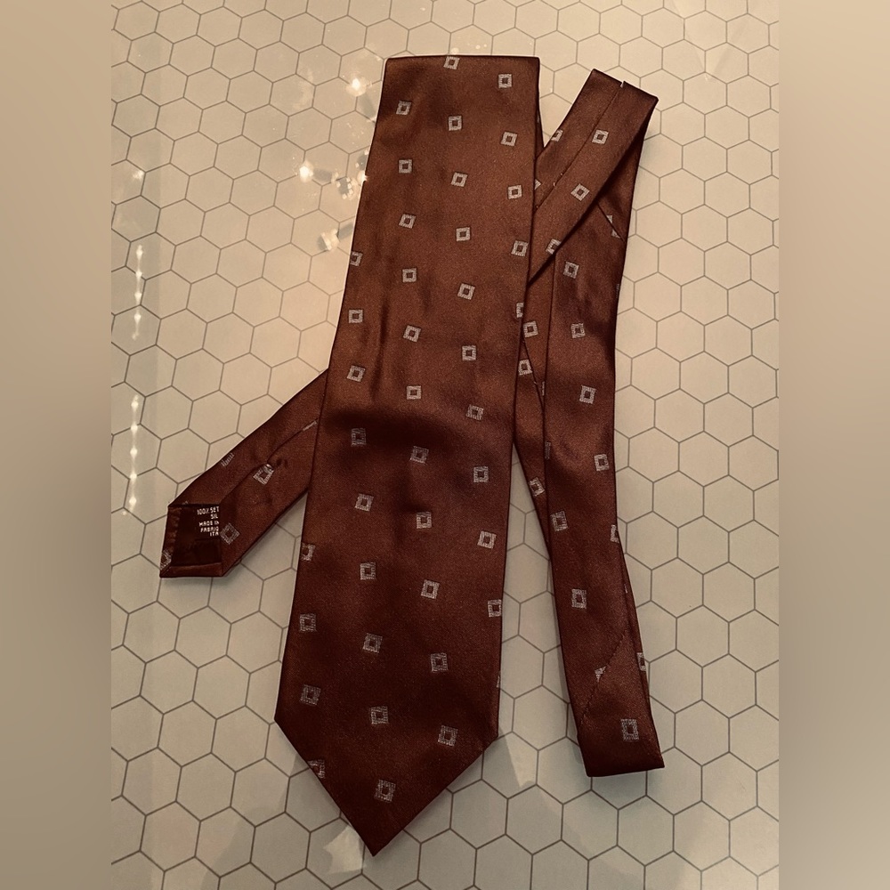 Armani 100% silk tie 🤎